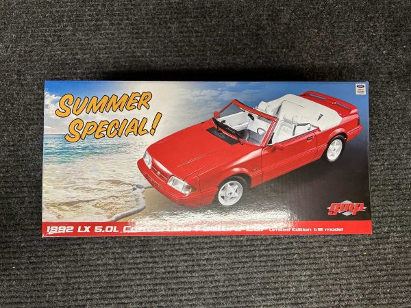 GMP Diecast 1/18 scale 1992 Mustang LX 5.0 Convertible Feature Car